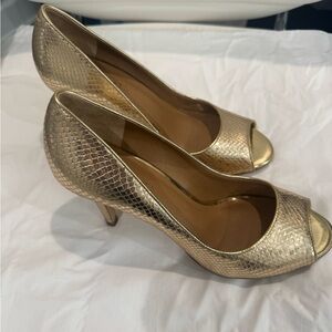 Elegant Gold Peep-Toe Women's Shoes